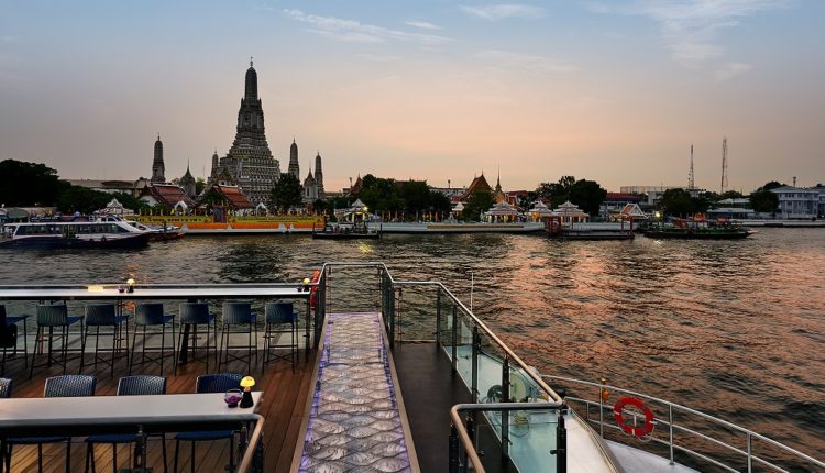 Banyan Tree Bangkok - Saffron Cruise